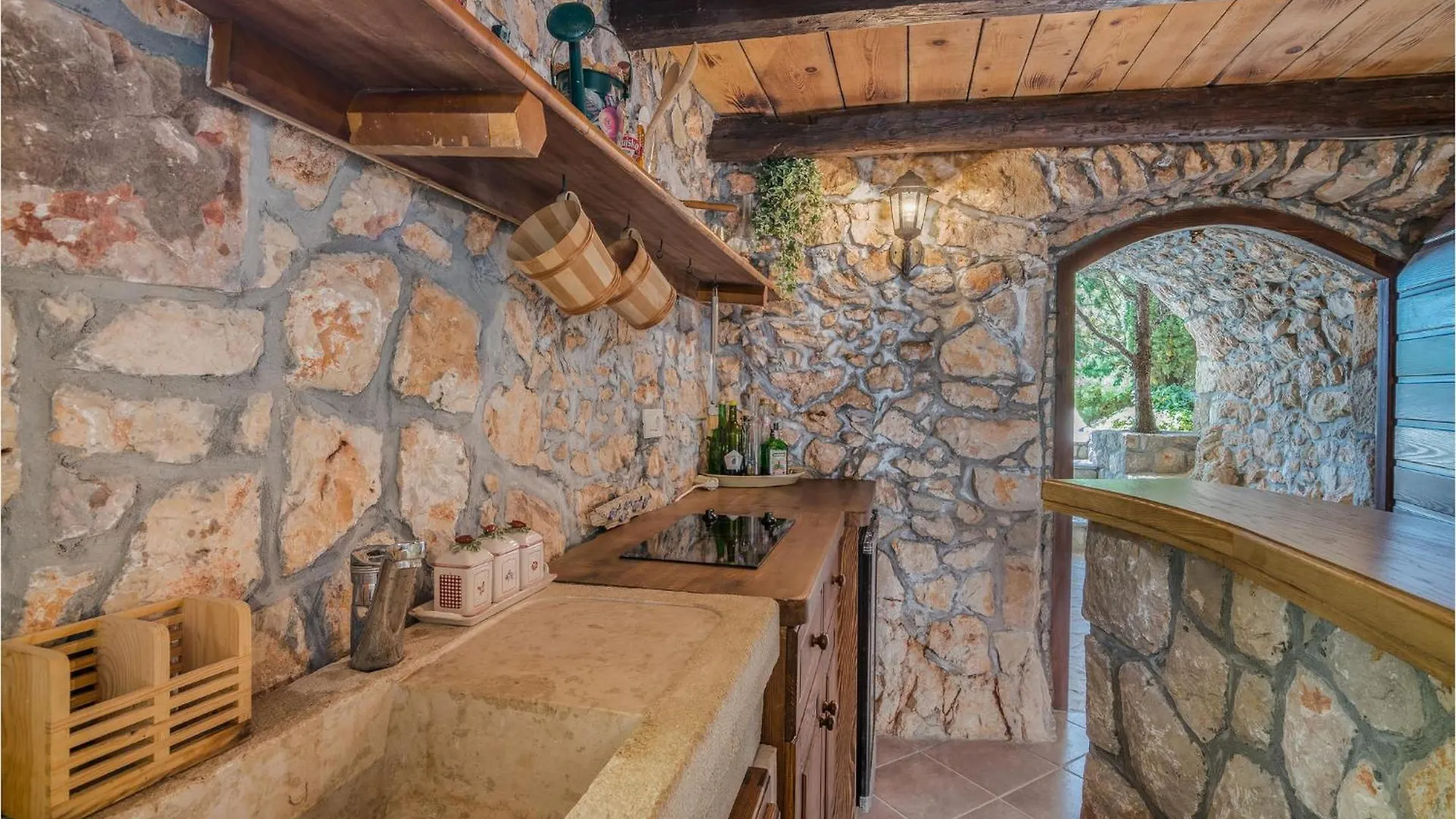 Сasa de vacaciones 2 Bedroom Pet Friendly Home In Gostinjac