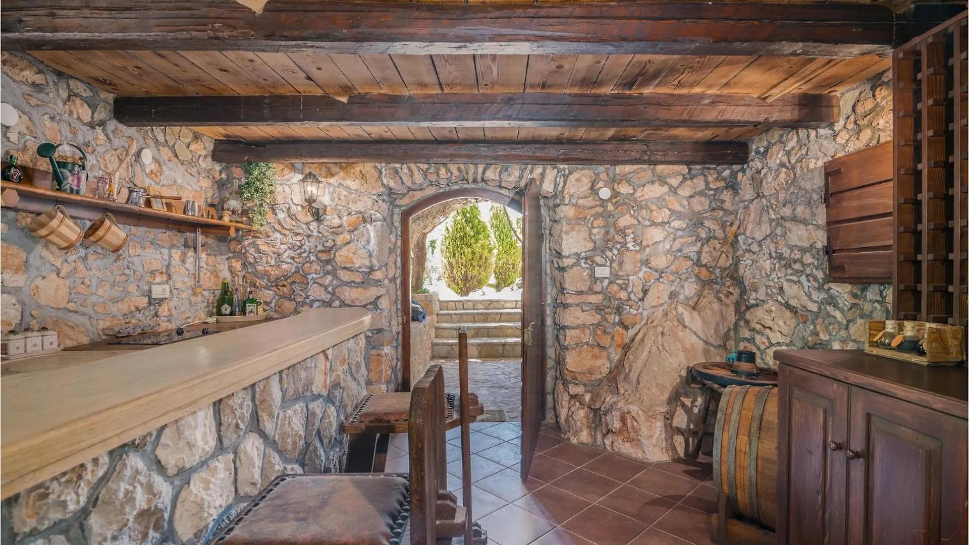 Сasa de vacaciones 2 Bedroom Pet Friendly Home In Gostinjac